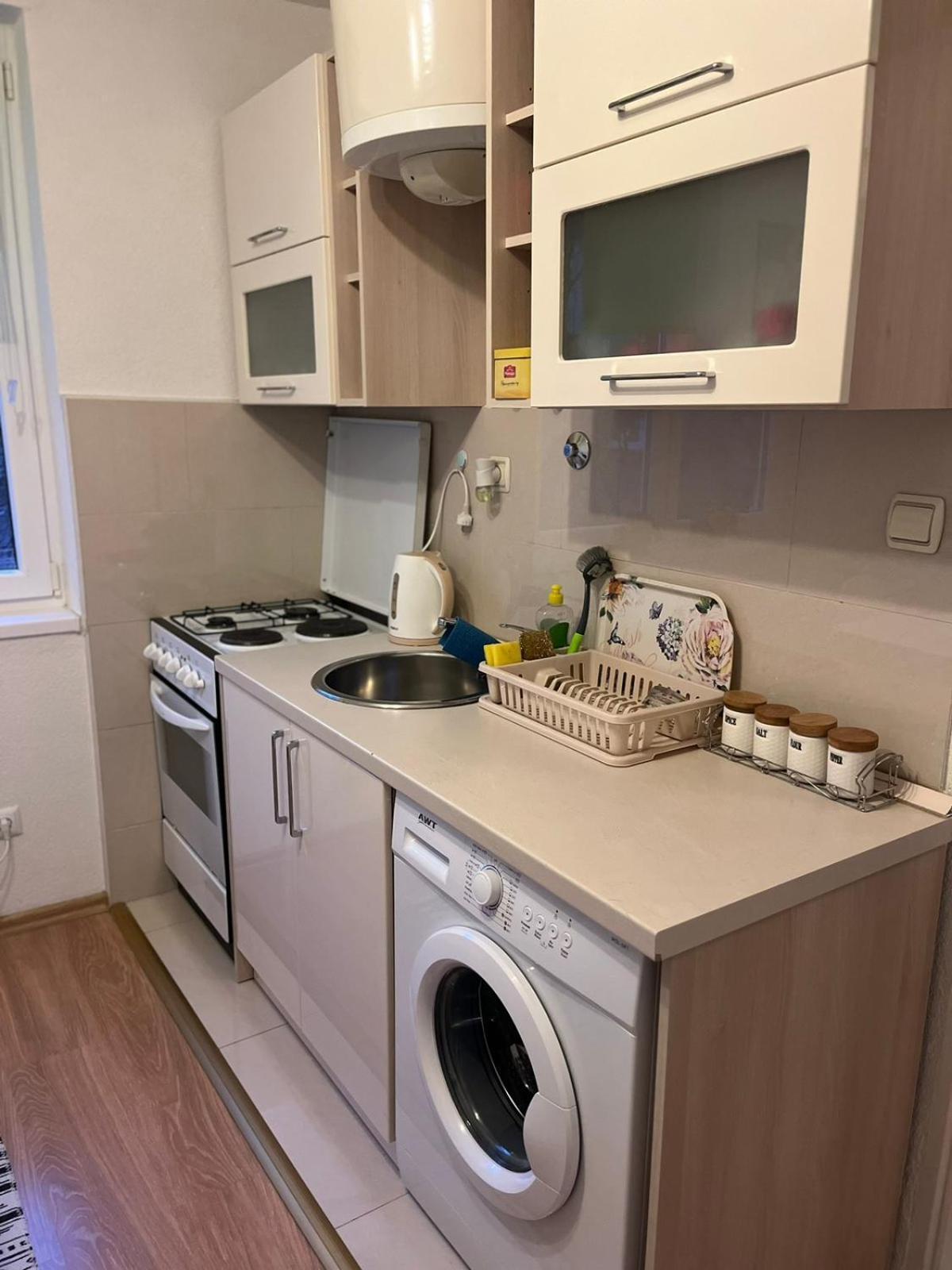 Lovely Apartment In Old Town 400M From City Center Sebilj 塞拉耶佛 外观 照片